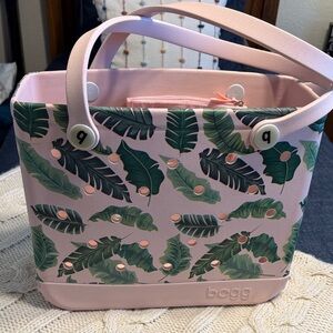BOGG BAG Pink and Green Leaf Tote